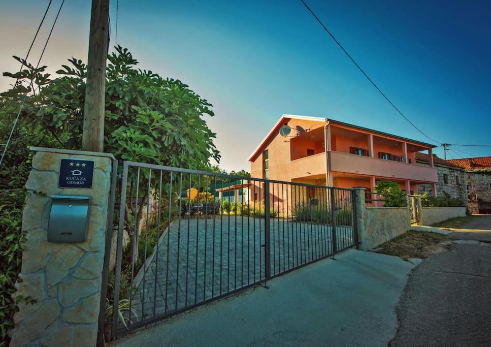 Villa Milla-Grubine Exterior foto